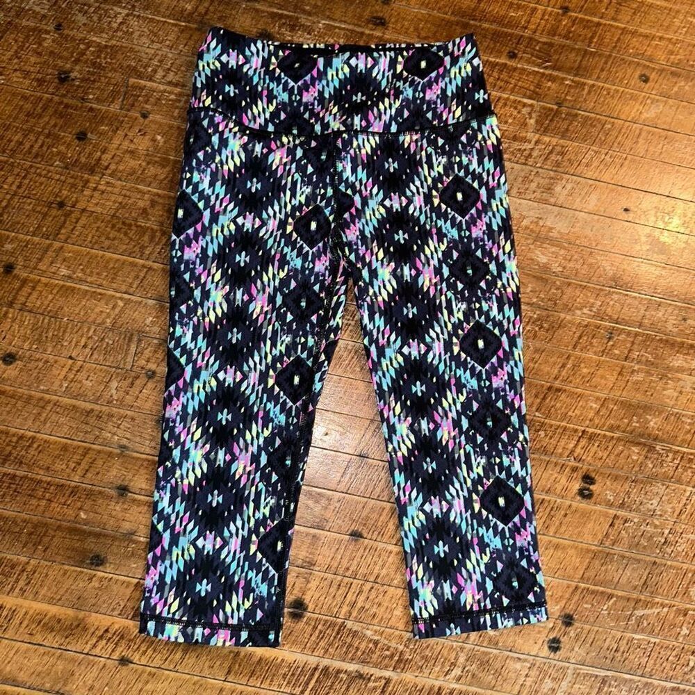 Victoria’s Secret multicolored XS Knockout crop athletic leggings